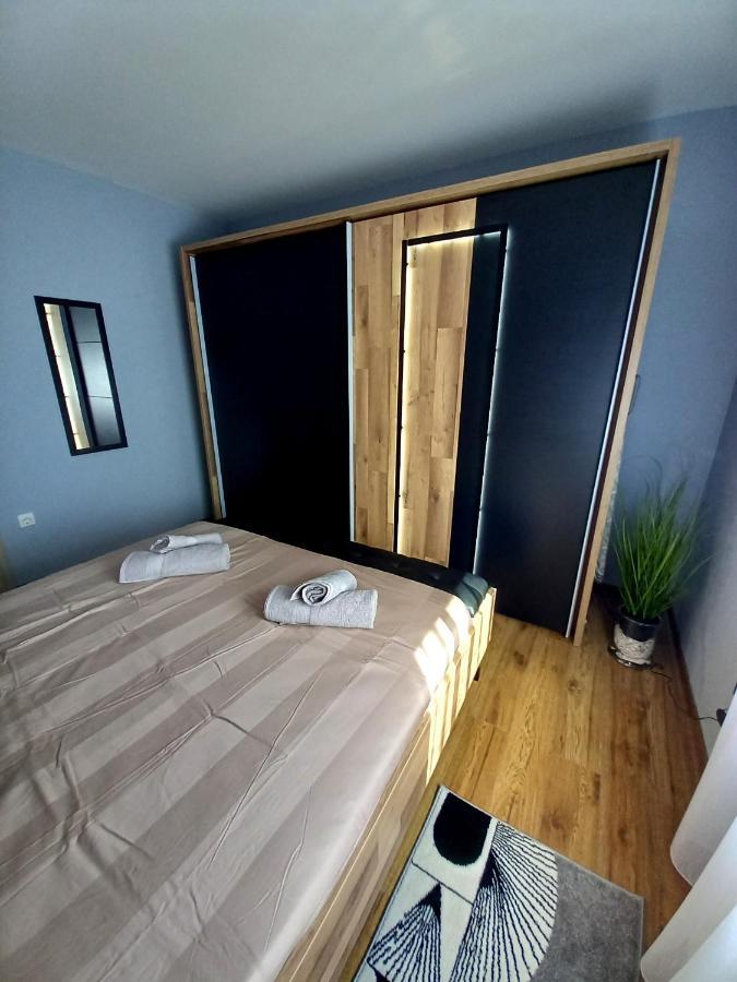Apartman Barbara Apartment พูลา ภายนอก รูปภาพ